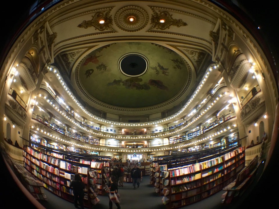 Photo of El Ateneo (bookstore & cafe)