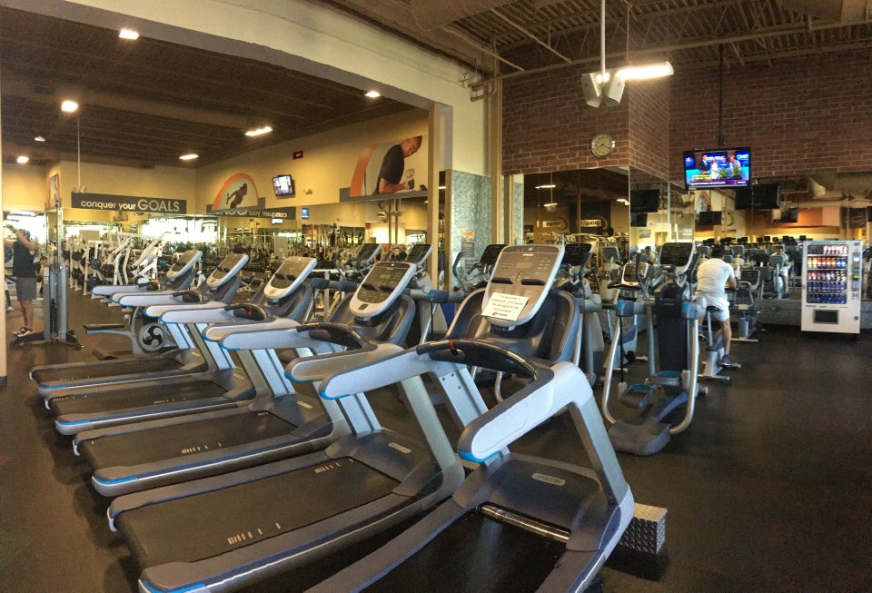 24 Hour Fitness