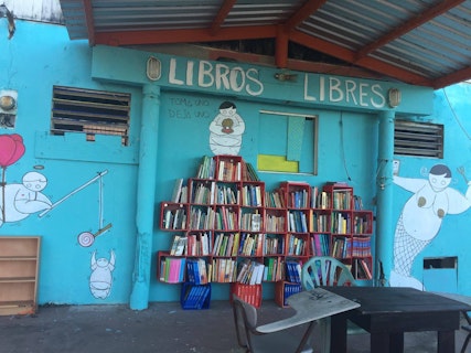 Photo of Libros Libres, Calle Loiza