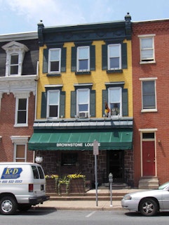Brownstone Lounge
