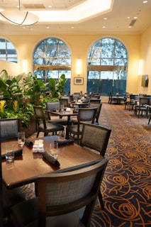 120 West Bar & Grill