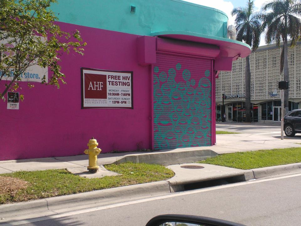 Photo of Out of the Closet - Biscayne