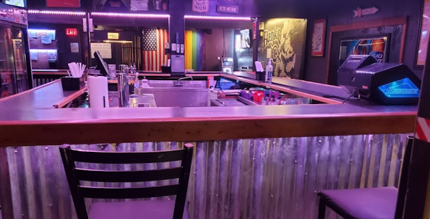Hank's Bar