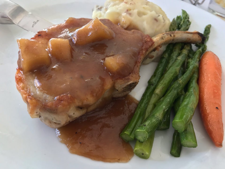 Lulu California Bistro