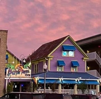 Purple Parrot Grill Beach Haus & Biergarten