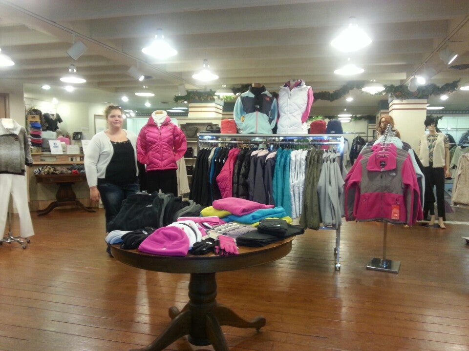 Carltons Men's and Women's Apparel