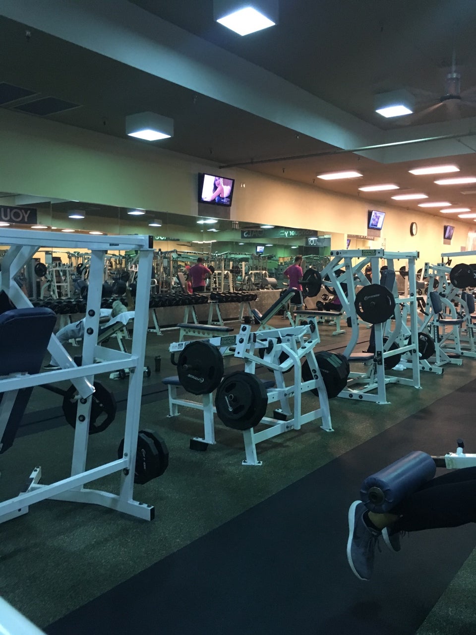 24 Hour Fitness