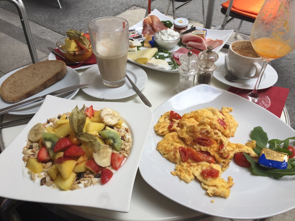 Photo of era cafe & bar
