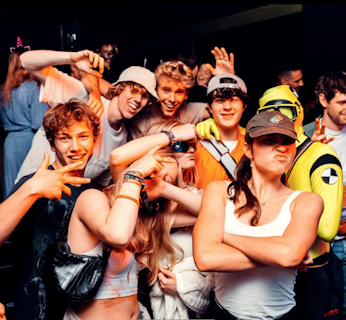 Bonaparte Karaoke Bar